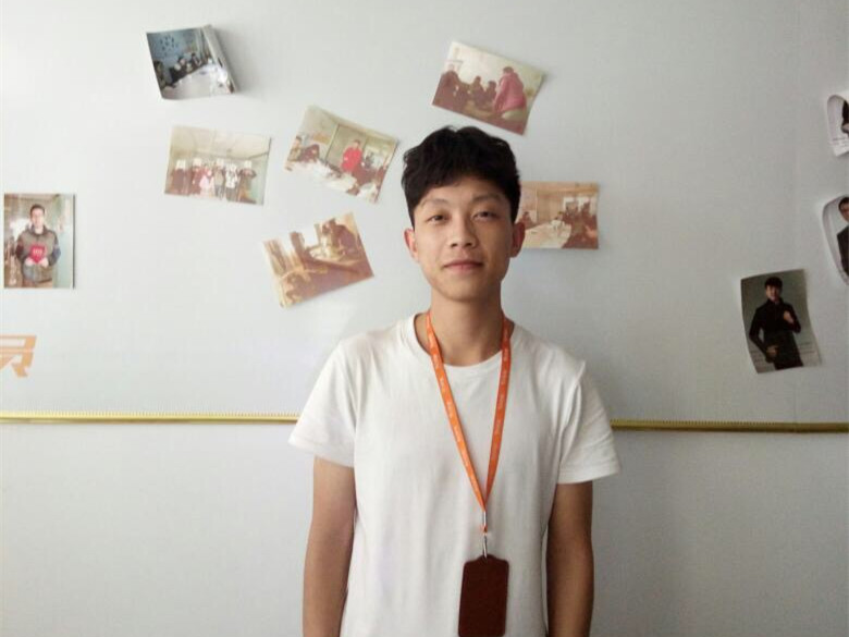 八月市场回温见证者网掌柜满月新人网红--小韩韩